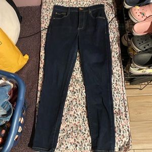 bershka brand high raise skinny Jean size 4.